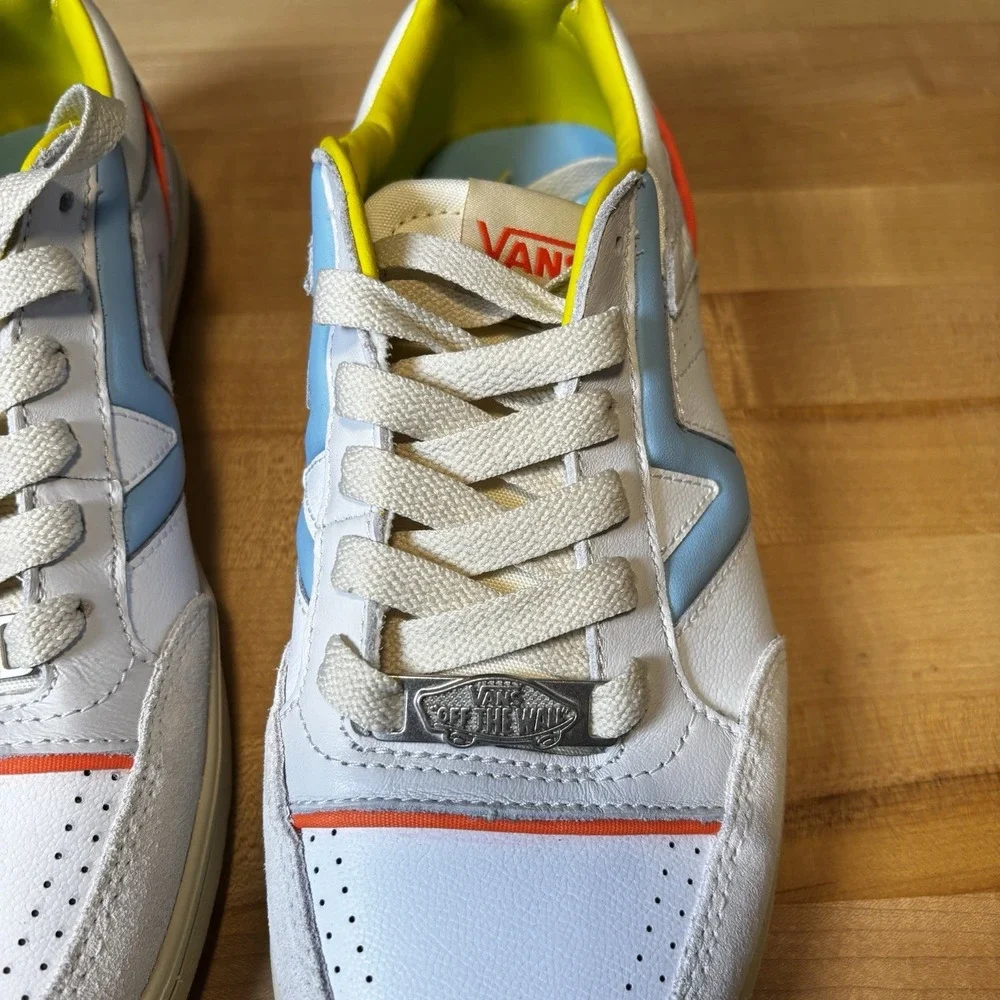Vans lowland cc